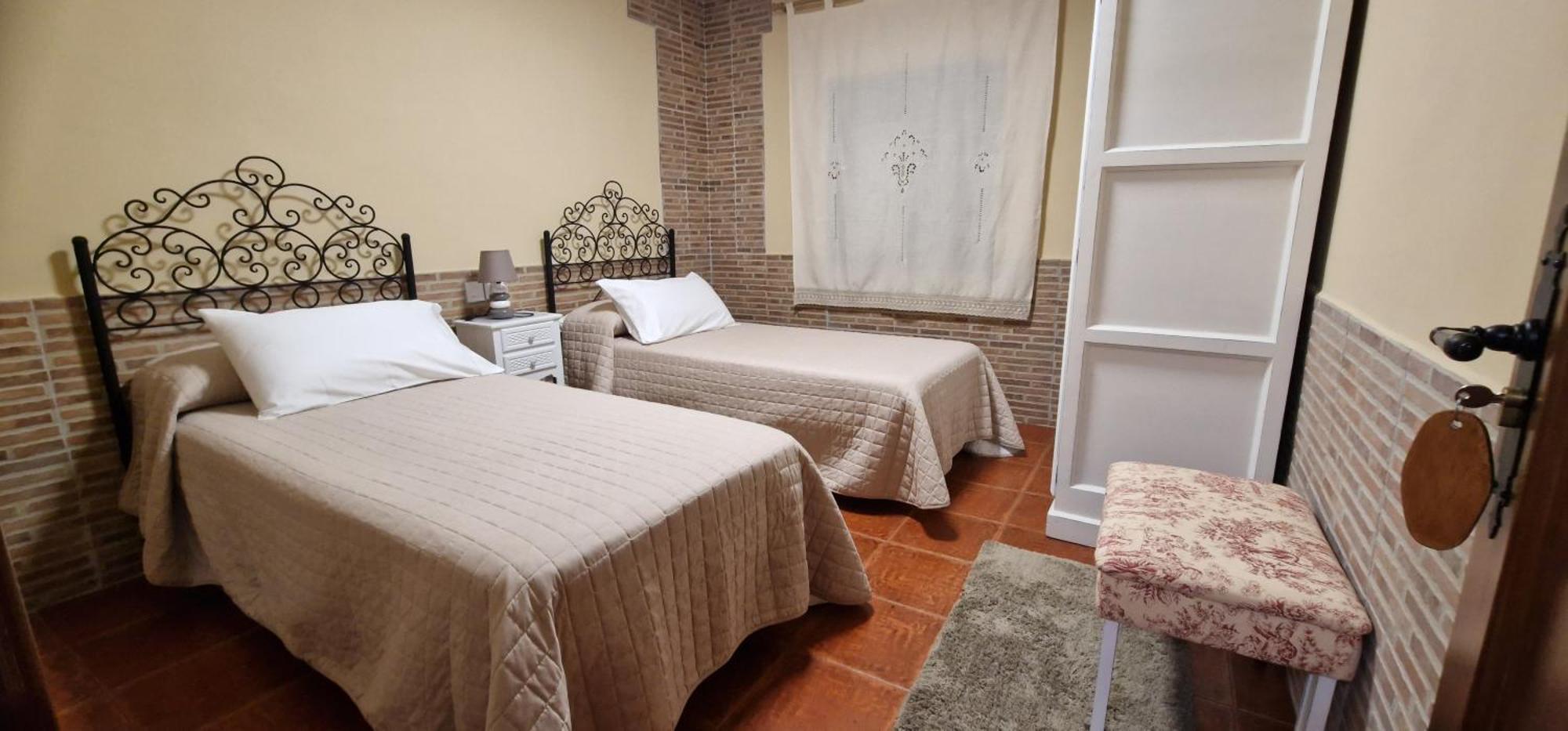 Apartamento Turistico "El Rincon De La Pernila" Guadalupe  Exterior photo